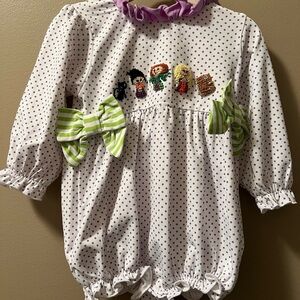 Southern darlin smocks 9 month Hocus Pocus Bubble